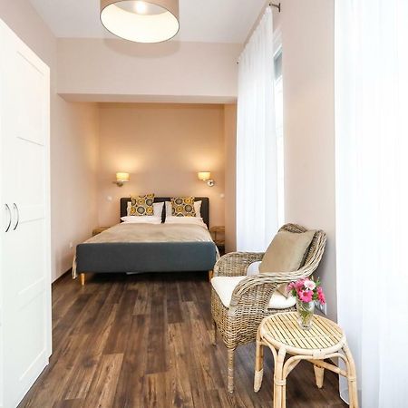 D8 Design Apartment & Studio Эгер Экстерьер фото