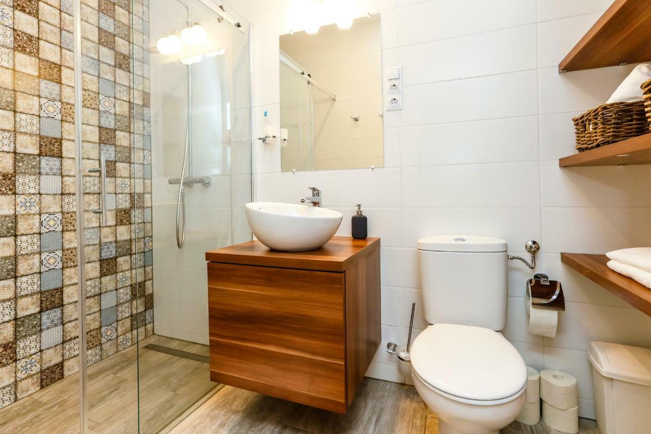 D8 Design Apartment & Studio Эгер Экстерьер фото
